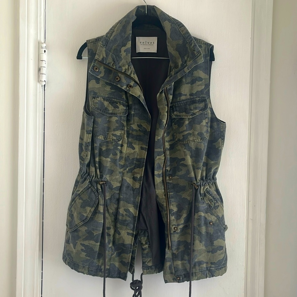 Velvet by Graham & Spencer, camouflage women’s vest